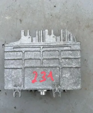 Volkswagen Golf III Engine control unit/module 0261203591