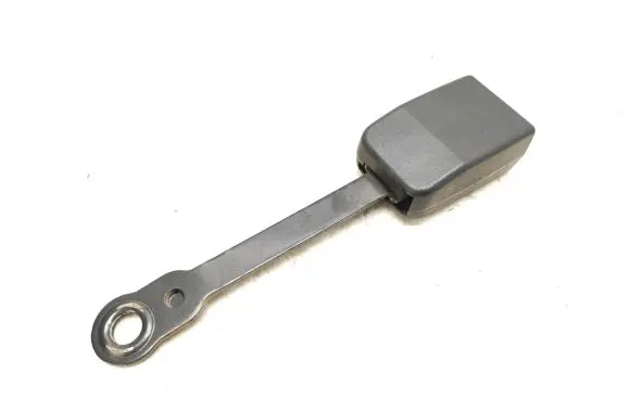 Front seatbelt buckle
