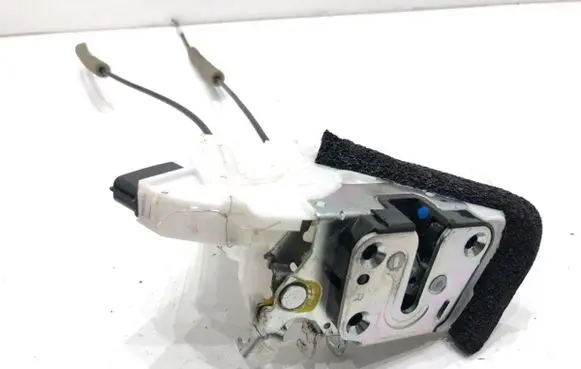 Nissan X-Trail T32 Front door lock