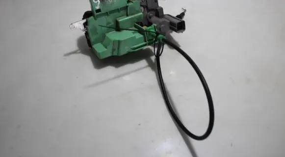 Fiat Linea Front door lock