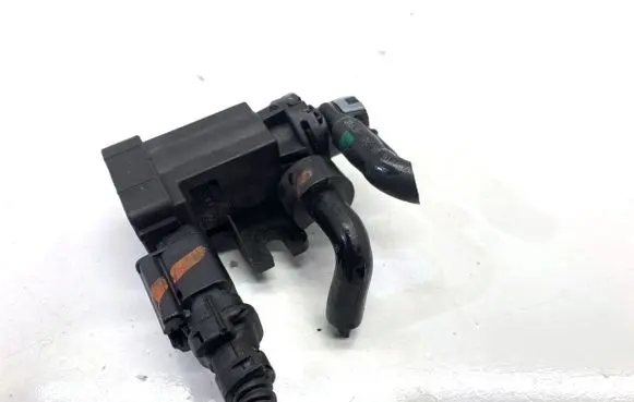 Citroen Berlingo Fuel pressure regulator 9811643880