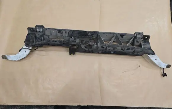 Citroen C4 Grand Picasso Top upper radiator support slam panel 980662938000