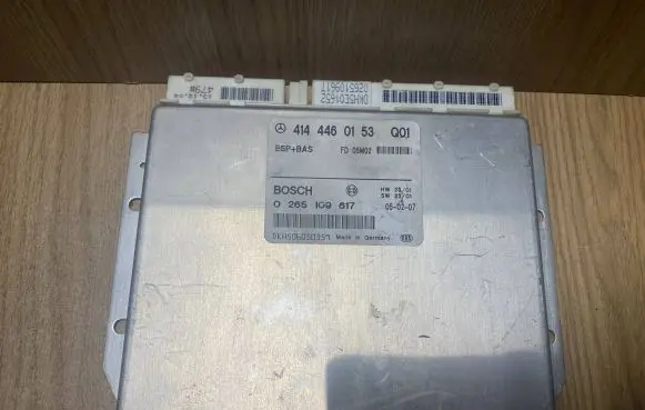 Mercedes-Benz Vaneo W414 ESP (stability system) control unit 4144460153 0265109617