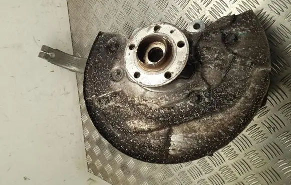 Polestar 4 Front wheel hub 8894340896
