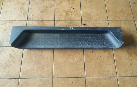 Volkswagen Transporter - Caravelle T6 Rear sill trim cover 7H0863725T