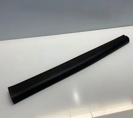 Mercedes-Benz E W211 Front sill trim cover A2116805135 2116805135