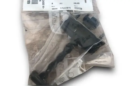 Citroen C4 I Picasso Rear door check strap stopper 9676117380