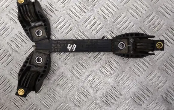 Audi Q4 e-tron A/C compressor mount bracket 1EA820034B