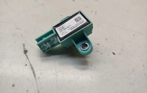 Audi A5 8T 8F Airbag deployment crash/impact sensor 8K0955557 8K0955557C