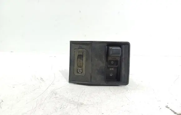 BMW 5 E34 Light switch 8110497 83512351