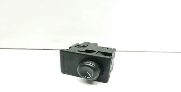 Nissan X-Trail T30 Wing mirror switch ZLU