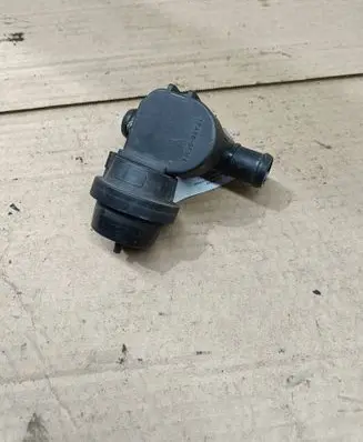 Audi A4 S4 B8 8K Valve 1J0819809