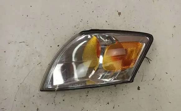 Mazda MPV II LW Front indicator light R4149