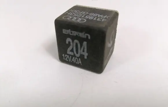 Volkswagen PASSAT B6 Other relay 431951253H