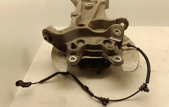 Chrysler Pacifica Rear wheel hub 016AB