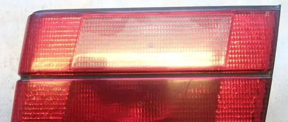 Tailgate rear/tail lights