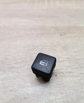 BMW 5 E39 Central locking switch button 8360828