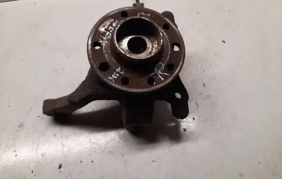 Opel Zafira B Front wheel hub