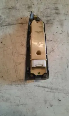Toyota Corolla Verso E121 Electric window control switch 8404013081 514569 514953