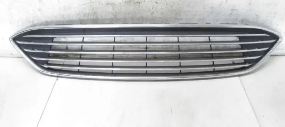 Ford Focus Front grill F1EB-8200-CC