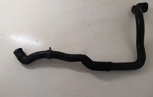 Volkswagen PASSAT CC Engine coolant pipe/hose 3AA122157