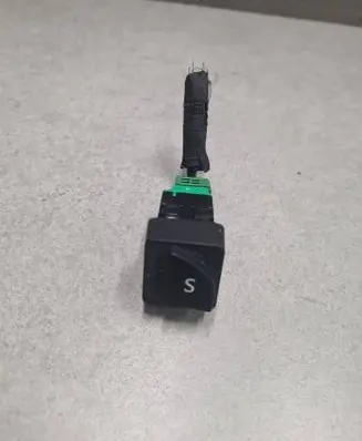 Other switches/knobs/shifts