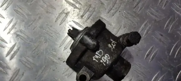 Mercedes-Benz 190 W201 Engine coolant pipe/hose 1022030373
