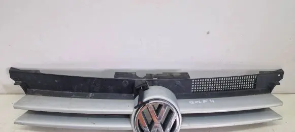 Volkswagen Golf IV Front grill 1J0853651H