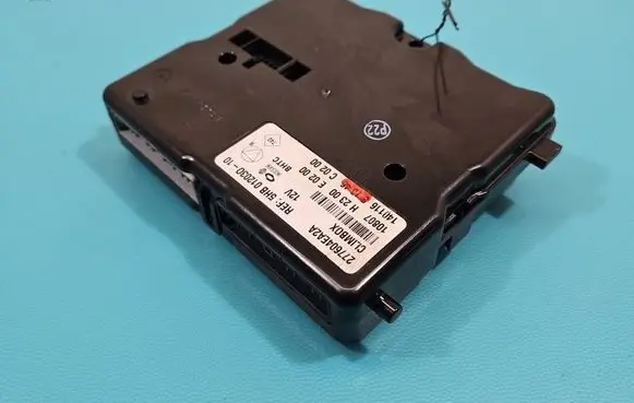 Nissan Qashqai Central body control module 5HB012030-10 IMPRK1505537