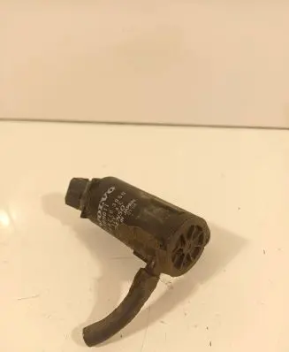 Volvo V70 Windscreen/windshield washer pump 9169611 0602103950