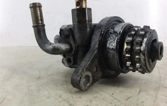 Nissan Primera Power steering pump