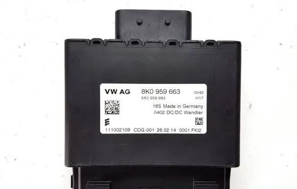 Audi Q3 8U Other control units/modules 8K0959663