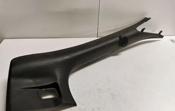 Ford Mustang VI (A) pillar trim