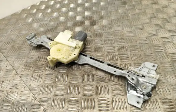 Peugeot 308 Rear door window regulator with motor 9678190080