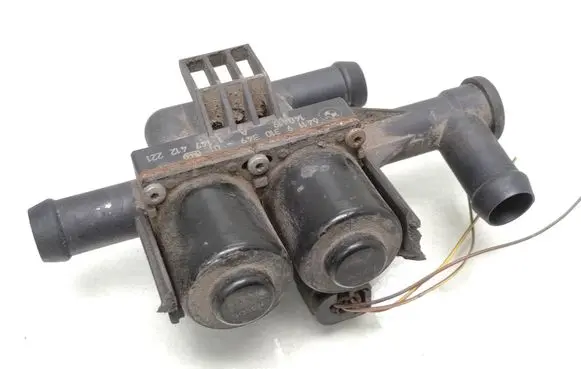 BMW 5 F10 F11 Coolant heater control valve 9310349 64119310349