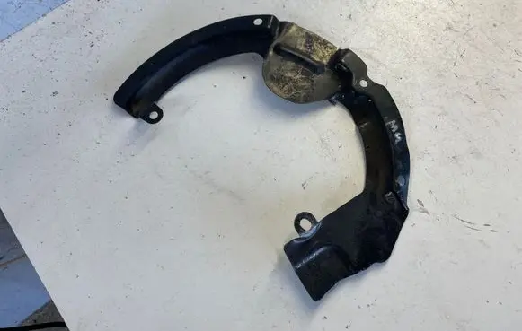 Renault Megane III Front brake disc dust cover plate 411504390R