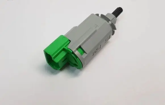 Renault Captur II Brake pedal sensor switch
