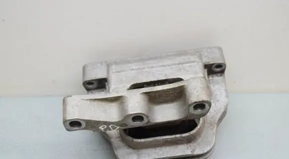 Skoda Fabia Mk3 (NJ) Engine mount bracket 6C0199262E