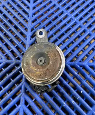 Toyota Auris E180 Horn signal 000026