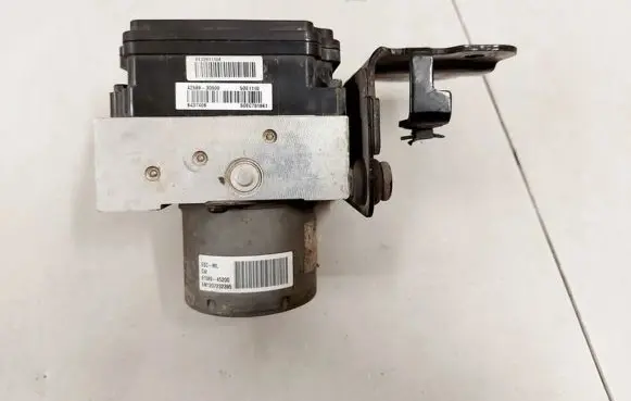 KIA Ceed ABS Pump A2589-30500