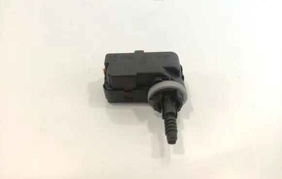 Volkswagen PASSAT B8 Headlight level adjustment motor 5G0941295ACAREWAY