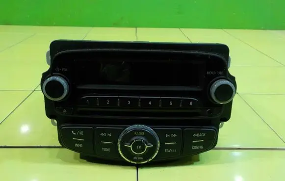 Opel Corsa E Radio/CD/DVD/GPS head unit 557799431 17AB73