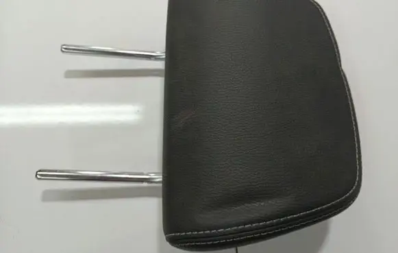 Opel Zafira B Front seat headrest 
