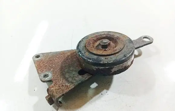 Infiniti G35 Generator/alternator belt tensioner 