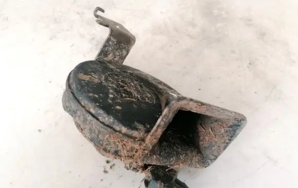 Ford Focus Horn signal e335717