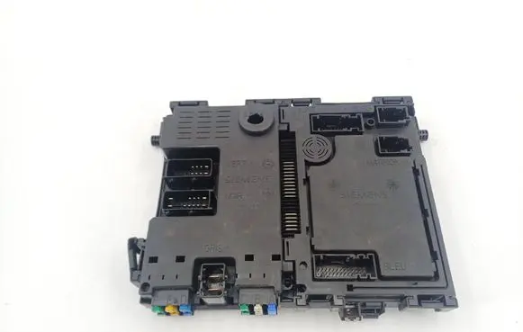 Peugeot 206 CC Fuse box set 9638160680 T105872400H 105872400