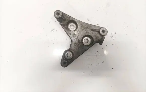 Opel Astra H Engine mounting bracket 8972624630