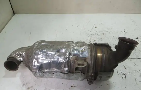 Citroen C4 II Picasso Catalyst/FAP/DPF particulate filter K683
