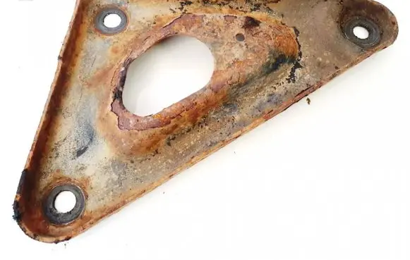 Opel Zafira A Engine mounting bracket
