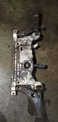 Skoda Octavia Mk2 (1Z) Front subframe 1K0199369G